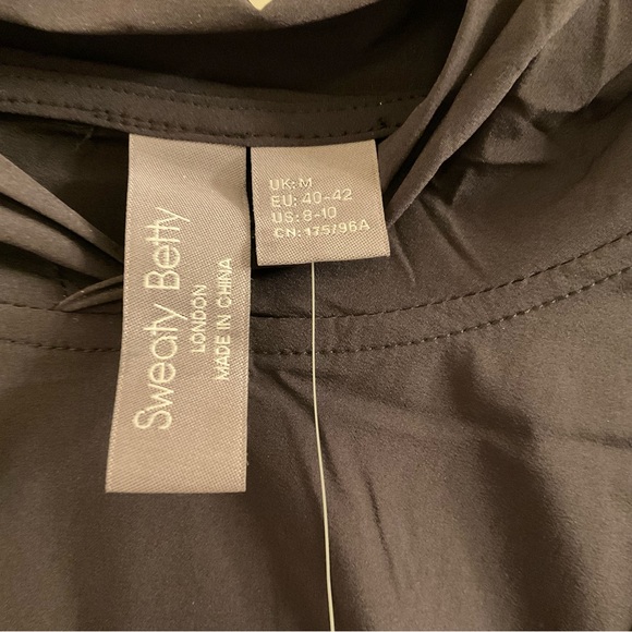 Sweaty Betty Circuit Train Hoody - NWT - Size Medium - Black - Picture 6 of 12